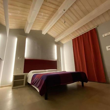 Il Villino Agriturismo B&B Belforte del Chienti Eksteriør bilde