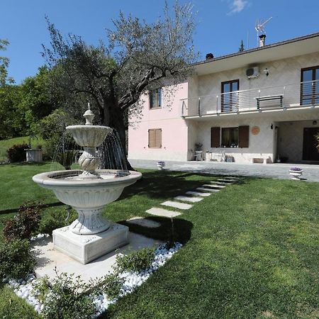 Il Villino Agriturismo B&B Belforte del Chienti Eksteriør bilde