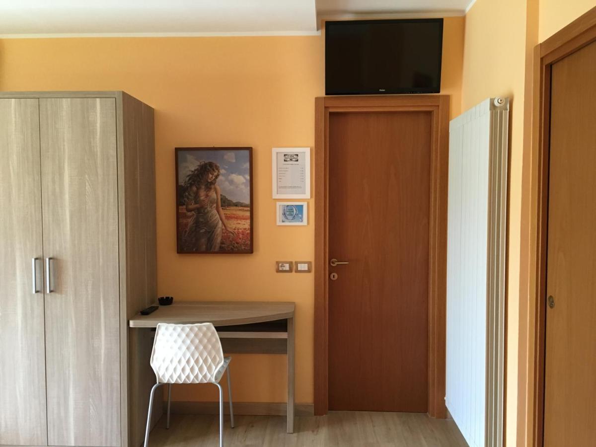 Il Villino Agriturismo B&B Belforte del Chienti Eksteriør bilde