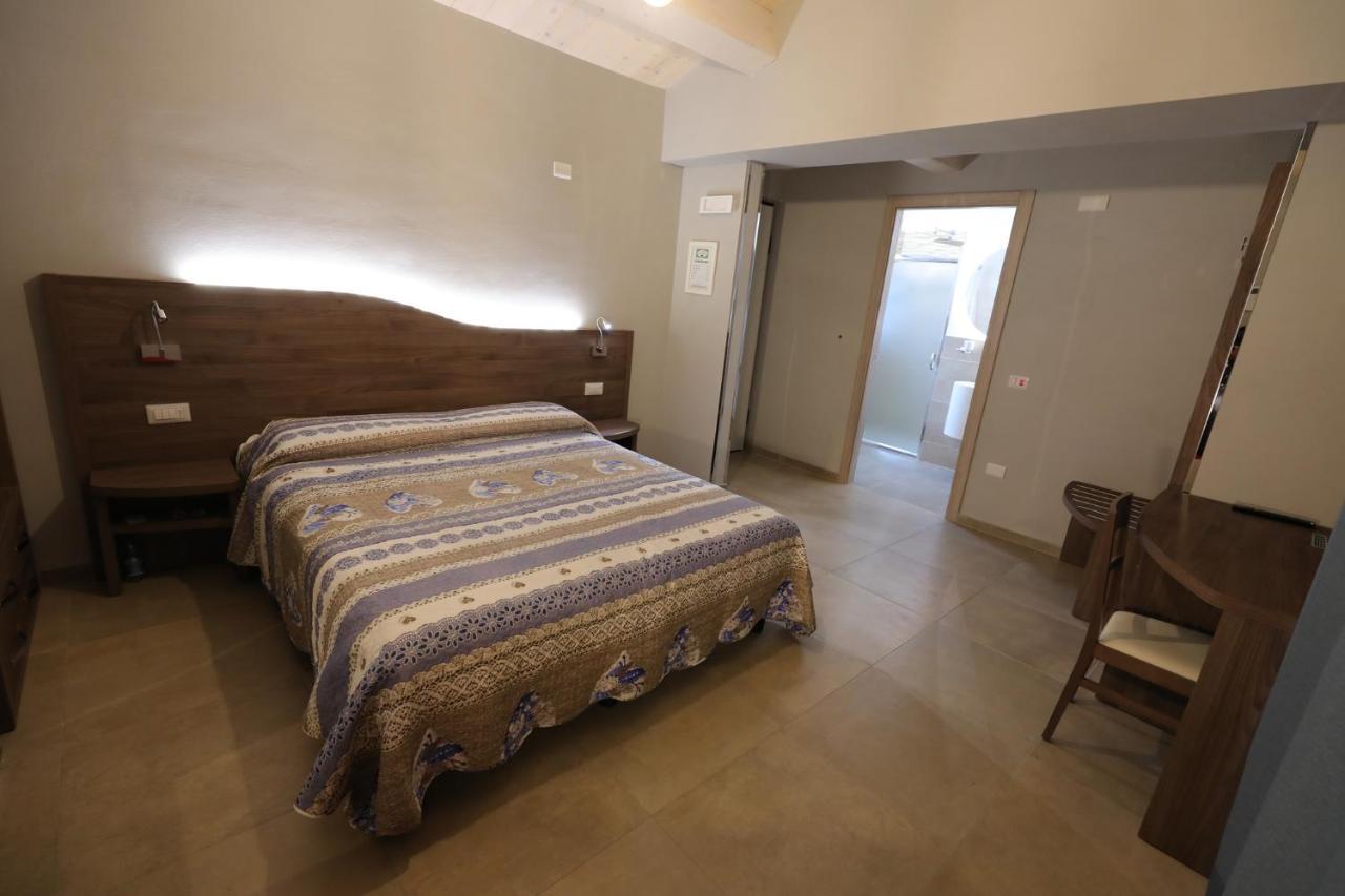Il Villino Agriturismo B&B Belforte del Chienti Eksteriør bilde