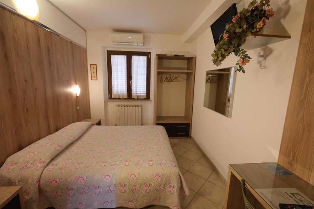 Il Villino Agriturismo B&B Belforte del Chienti Eksteriør bilde
