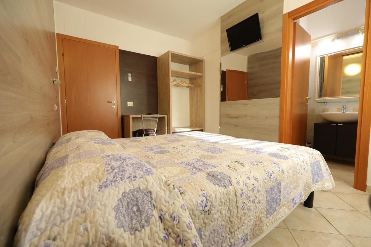 Il Villino Agriturismo B&B Belforte del Chienti Eksteriør bilde